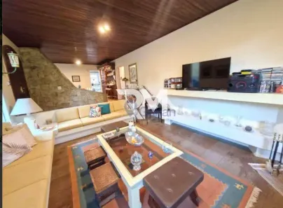 Casa com 3 Quartos à venda, 189m² no Santo Amaro, São Paulo