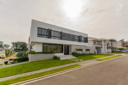 Casa de Condomínio com 4 Quartos à venda, 405m² no Campo Pequeno, Colombo