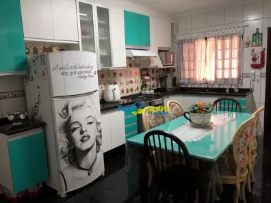 Sobrado com 2 Quartos à venda, 188m² no Vila Linda, Santo André