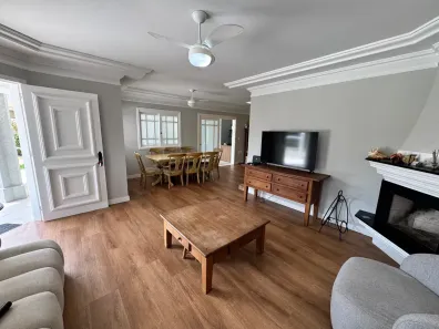 Casa com 4 Quartos à venda, 200m² no XANGRI-LÁ, Xangri-lá