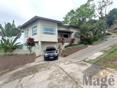 Sobrado com 3 Quartos à venda, 247m² no Enseada, Guarujá