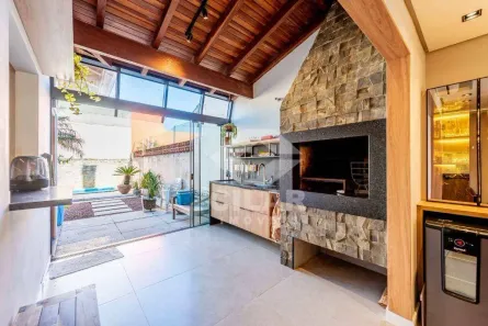 Casa com 3 Quartos à venda, 210m² no Ipanema, Porto Alegre