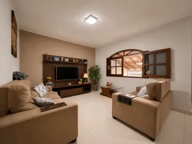 Sobrado com 4 Quartos à venda, 105m² no Samambaia Norte, Brasília