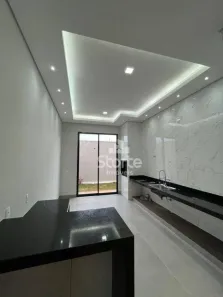 Casa com 3 Quartos à venda, 85m² no Novo Mundo, Uberlândia