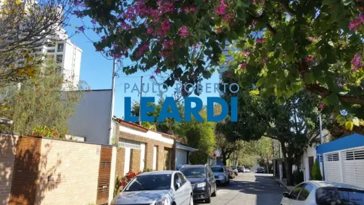 Casa com 4 Quartos para venda ou aluguel, 212m² no Cidade Monções, São Paulo