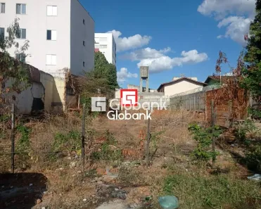 Lote/Terreno à venda, 488m² no Centro, Montes Claros