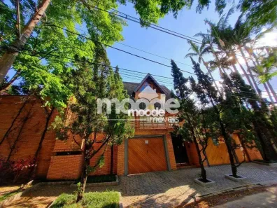 Sobrado com 4 Quartos à venda, 810m² no Jardim Guedala, São Paulo