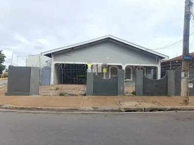 Imóvel Comercial com 1 Quarto para alugar, 136m² no Vila Santana, Sumaré