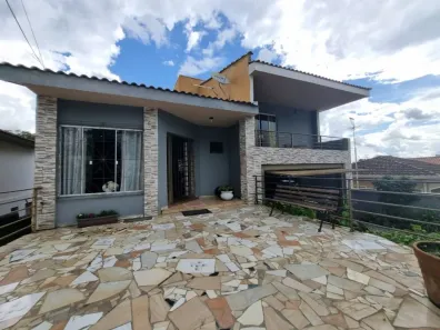 Sobrado com 6 Quartos à venda, 147m² no Ronda, Ponta Grossa