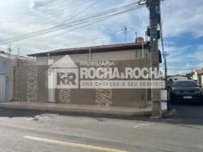 Casa com 3 Quartos à venda, 162m² no Parque Piauí, Teresina
