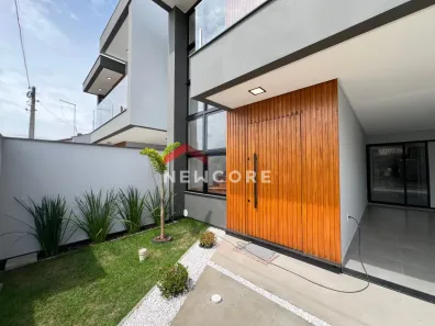 Sobrado com 3 Quartos à venda, 130m² no Itacolomi, Balneário Piçarras