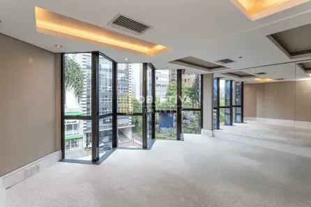 Sala Comercial para venda ou aluguel, 82m² no Moinhos de Vento, Porto Alegre