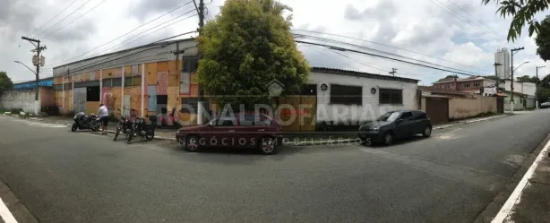 Galpão/Depósito/Armazém à venda, 300m² no Capela do Socorro, São Paulo