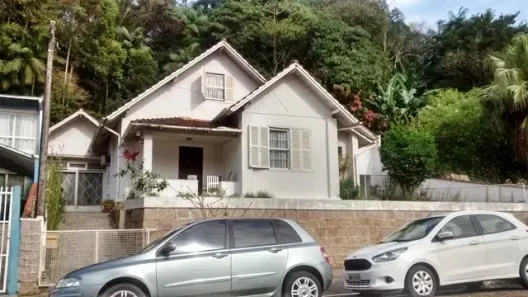 Casa com 3 Quartos à venda, 194m² no América, Joinville