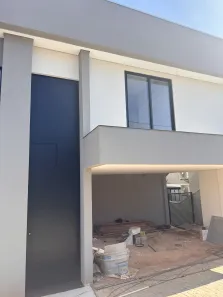 Casa de Condomínio com 3 Quartos à venda, 200m² no Jardim Morumbi, Londrina