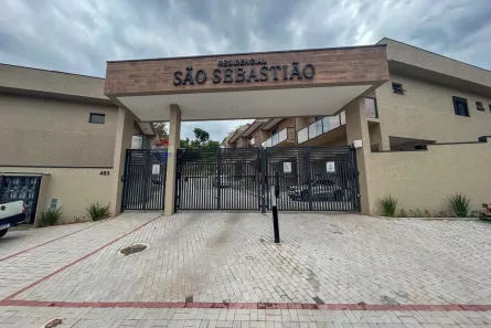 Casa com 3 Quartos para alugar, 110m² no Vila Omízollo, Louveira