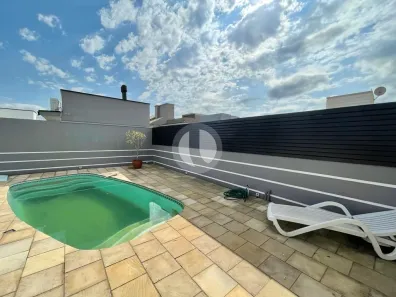 Casa com 4 Quartos à venda, 211m² no Tomazetti, Santa Maria