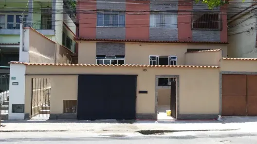Casa com 2 Quartos à venda, 100m² no Retiro, Volta Redonda