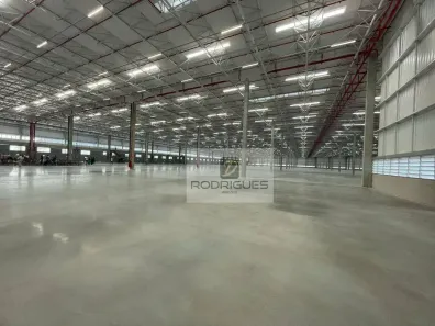 Galpão/Depósito/Armazém para alugar, 1450m² no Parque Jaçatuba, Santo André