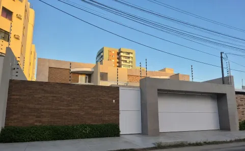 Casa com 4 Quartos à venda, 287m² no Atalaia, Aracaju