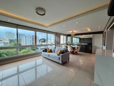 Apartamento com 3 Quartos para alugar, 134m² no Passo da Areia, Porto Alegre