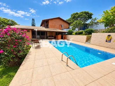 Apartamento com 1 Quarto para alugar, 14m² no Carvoeira, Florianópolis