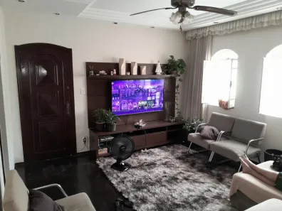 Casa com 3 Quartos à venda, 210m² no Jardim Antonio Von Zuben, Campinas