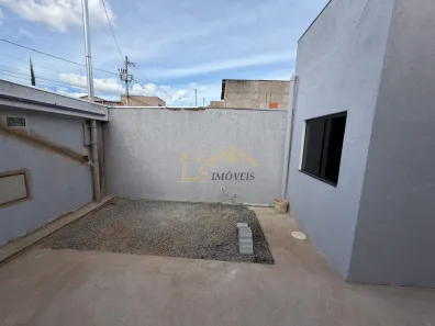 Casa com 2 Quartos à venda, 50m² no Novo Delfino, Montes Claros