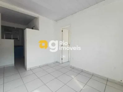 Apartamento com 1 Quarto para alugar, 25m² no Vila Valqueire, Rio de Janeiro