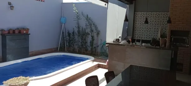 Casa com 3 Quartos à venda, 180m² no Chácaras Tubalina e Quartel, Uberlândia