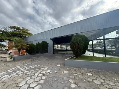 Ponto Comercial para alugar, 750m² no Capoeiras, Florianópolis