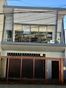 Galpão/Depósito/Armazém à venda, 556m² no São Geraldo, Porto Alegre