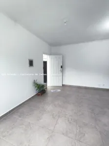 Casa com 3 Quartos para alugar, 120m² no Marapé, Santos