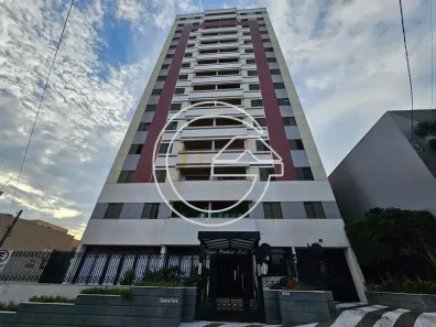 Apartamento com 3 Quartos para alugar, 10m² no Centro, Marília