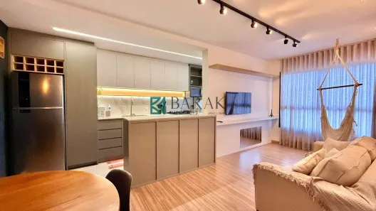 Apartamento com 2 Quartos para alugar, 65m² no Zona 08, Maringá