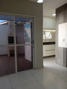 Casa de Condomínio com 3 Quartos para alugar, 130m² no Petrópolis, Várzea Grande