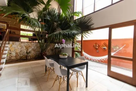 Casa de Condomínio com 5 Quartos para alugar, 365m² no Alphaville, Santana de Parnaíba