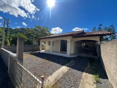 com 3 Quartos para alugar, 90m² no São Roque, Timbó