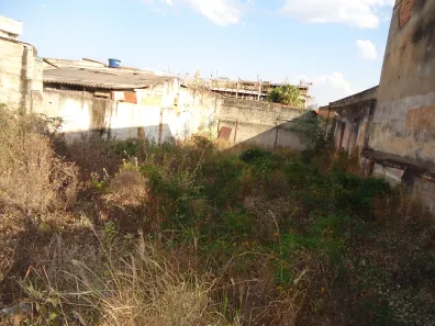 Lote/Terreno à venda, 390m² no Carlos Prates, Belo Horizonte