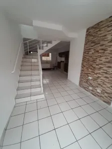 Casa de Condomínio com 2 Quartos para alugar, 90m² no Vila Bocaina, Mauá