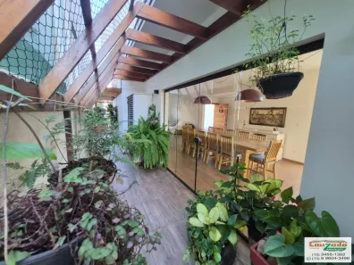 Sobrado com 4 Quartos para alugar, 263m² no Jardim Márcia, Peruíbe
