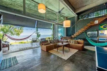Casa com 3 Quartos para alugar, 300m² no Sétimo Céu, Porto Alegre