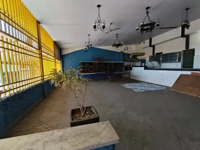 Prédio Comercial à venda, 305m² no Carlos Prates, Belo Horizonte