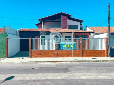 Casa com 4 Quartos para alugar, 300m² no Cidade dos Funcionários, Fortaleza