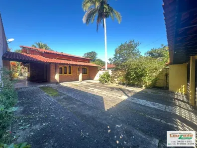 Casa com 3 Quartos para alugar, 200m² no Balneário Garça Vermelha, Peruíbe