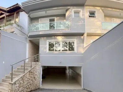 Sobrado com 4 Quartos à venda, 297m² no Jardim Regina, São Paulo