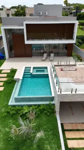 Sobrado com 4 Quartos à venda, 280m² no Condomínio Riviera de Santa Cristina XIII, Paranapanema