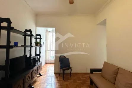 Apartamento com 2 Quartos à venda, 61m² no Leme, Rio de Janeiro