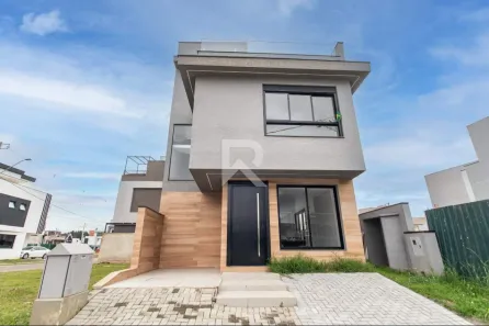 Casa com 3 Quartos para alugar, 160m² no Santa Cândida, Curitiba