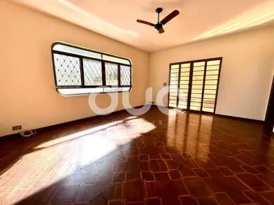 Casa com 3 Quartos à venda, 198m² no Paulista, Piracicaba